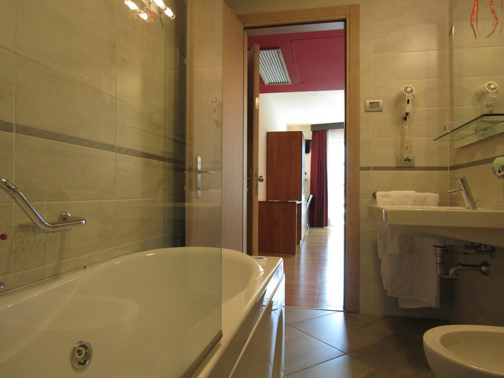 Habitación Familiar con balcón